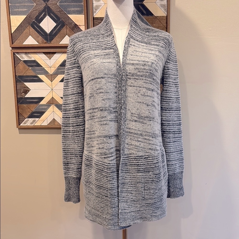 Banana Republic Merino Wool Blend Cardigan Sweater Grey XS